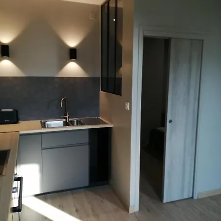Apartment Centre *
