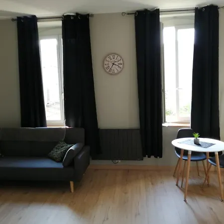 Apartment Centre *
