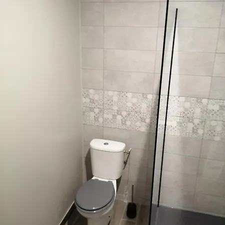 Apartment Centre *